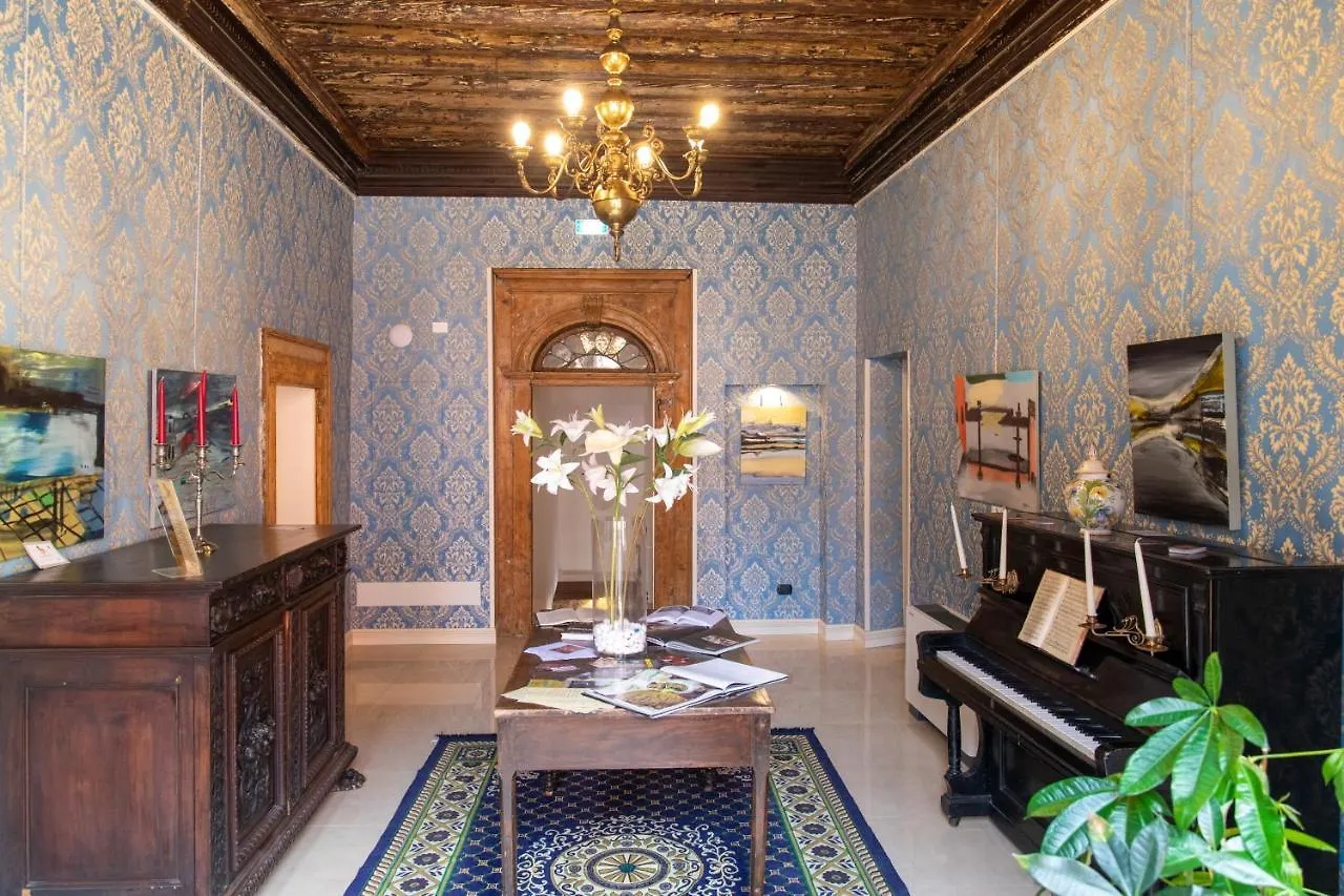 Charming Palace Santa Fosca Venice 3*,