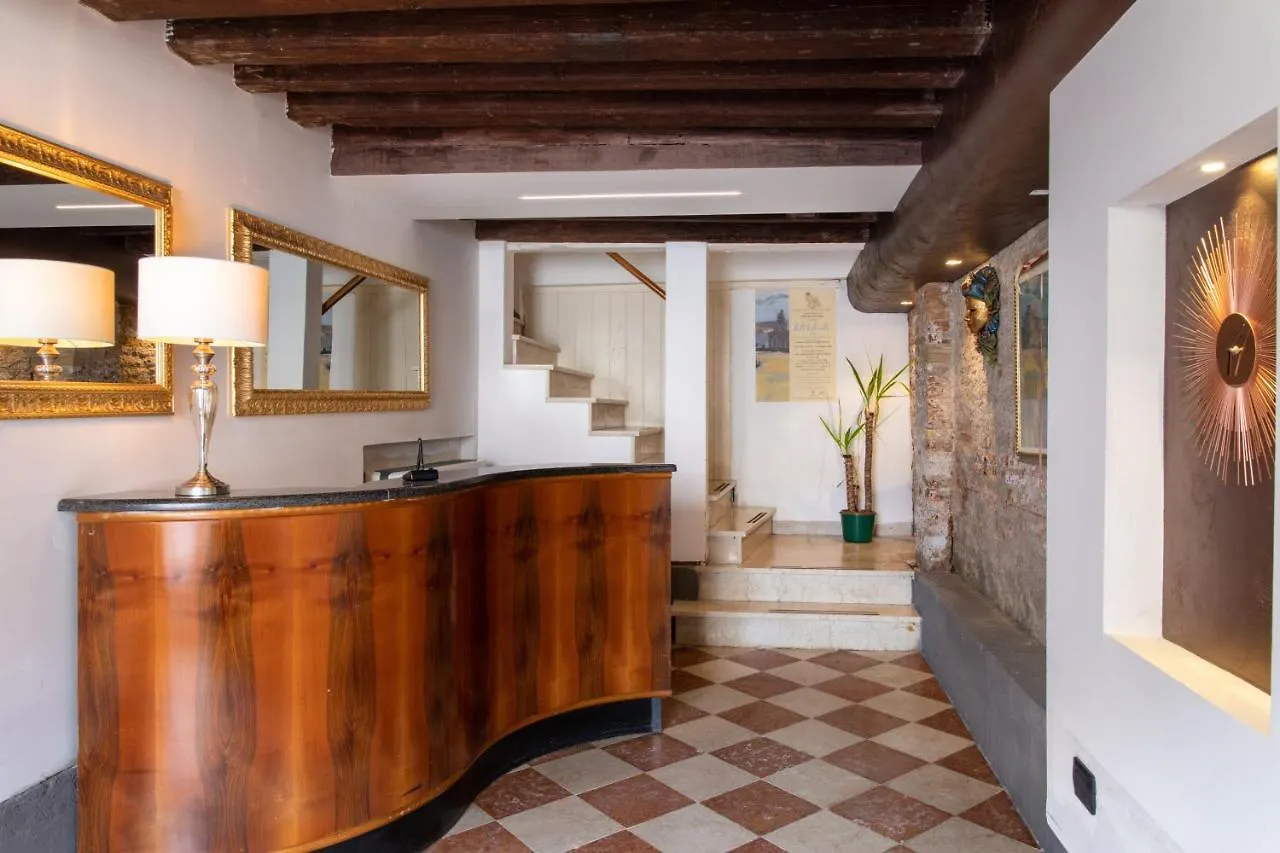 Charming Palace Santa Fosca Venice Guest house