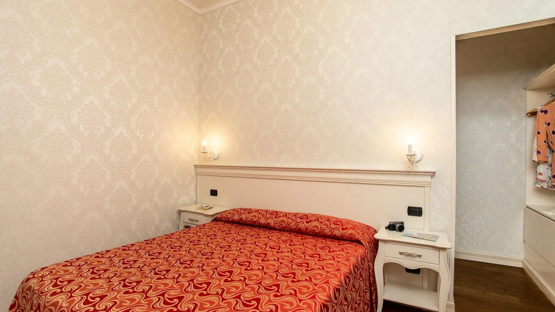 Guest house Charming Palace Santa Fosca Venice