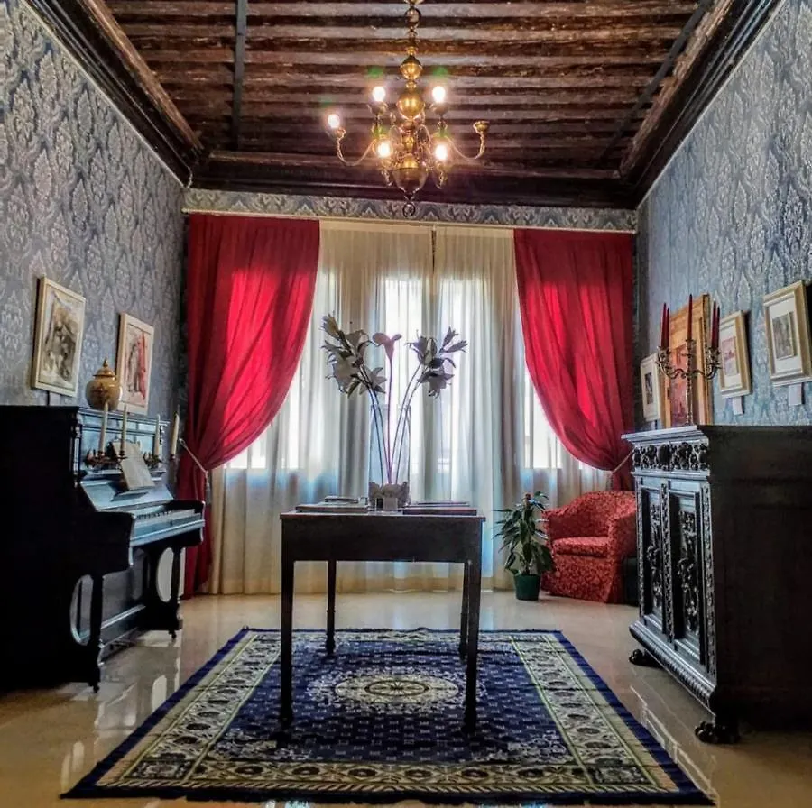 Guest house Charming Palace Santa Fosca Venice